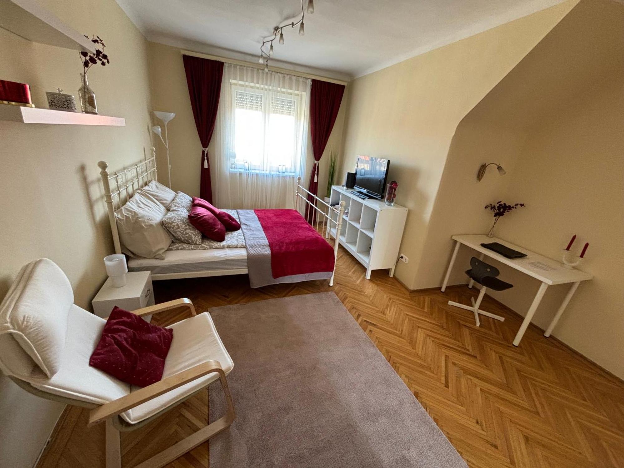 Downtown Hideaway Apartman Budapest Bagian luar foto