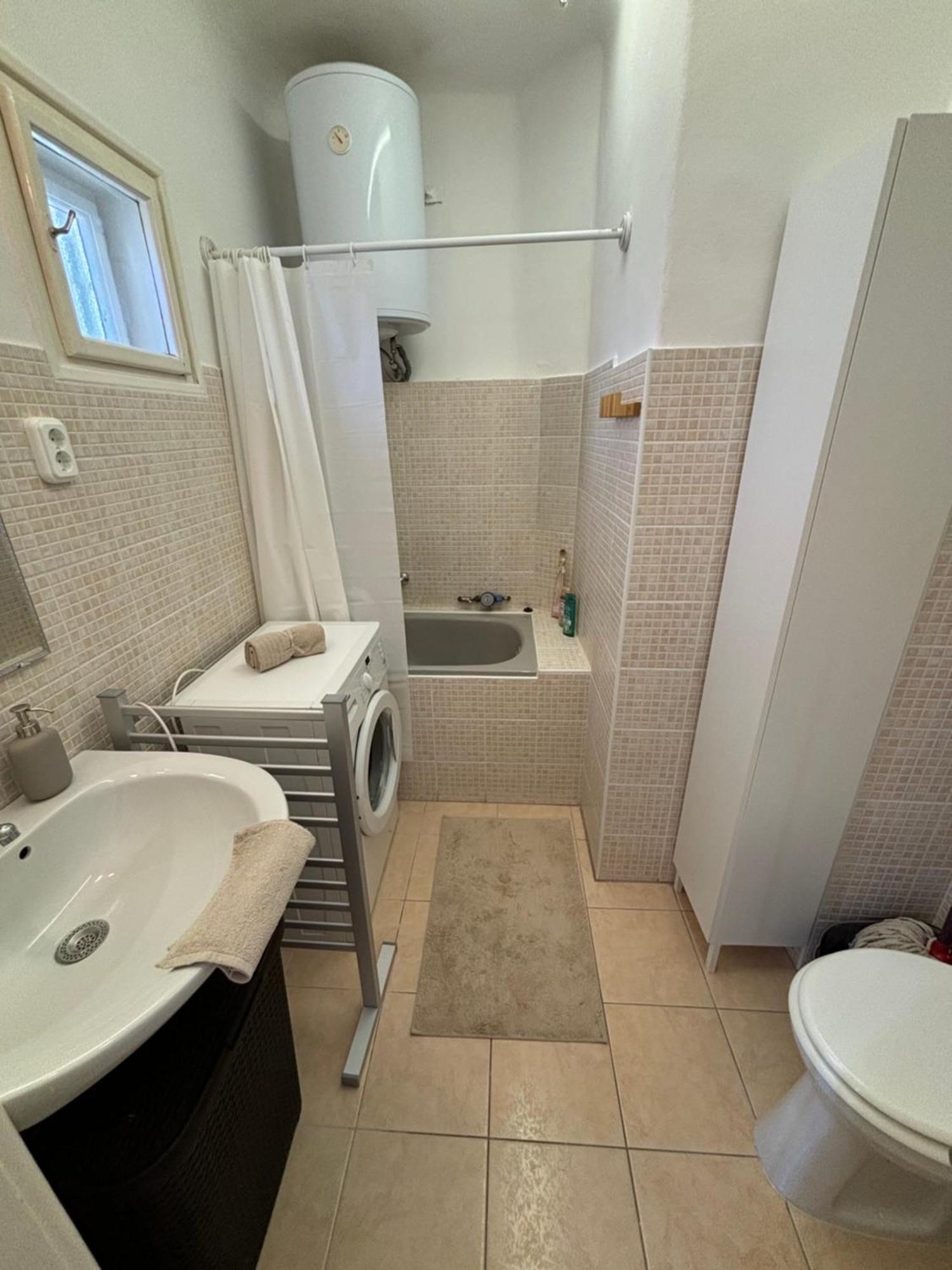 Downtown Hideaway Apartman Budapest Bagian luar foto
